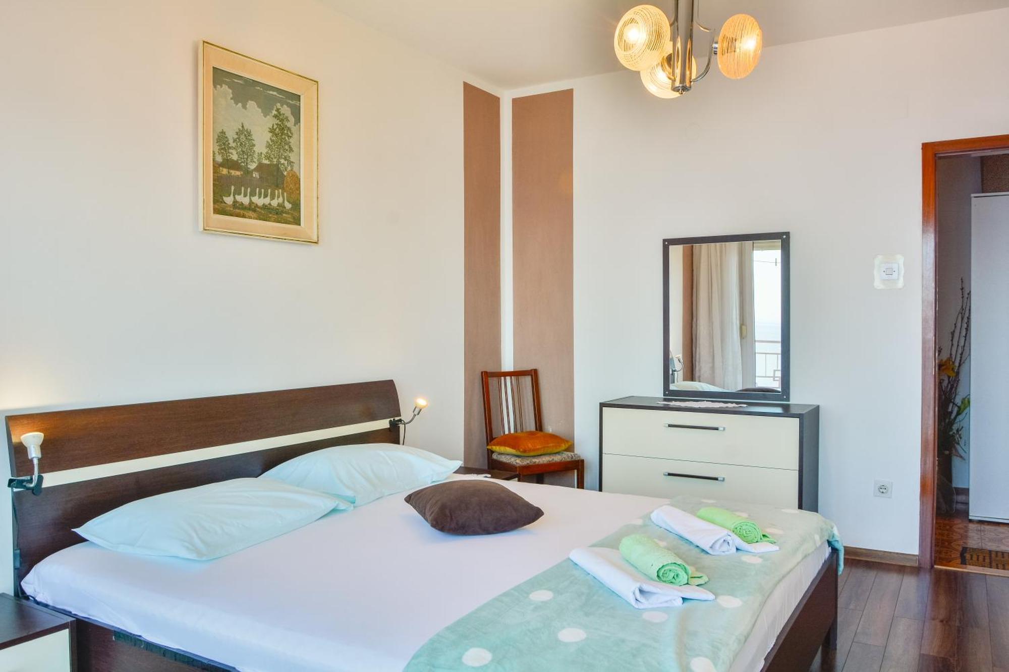 Apartment Luca Сен Екстериор снимка
