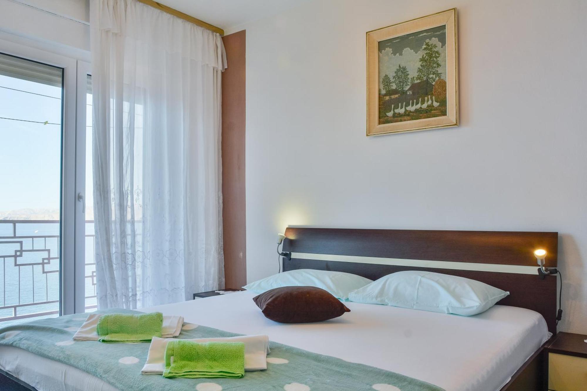 Apartment Luca Сен Екстериор снимка